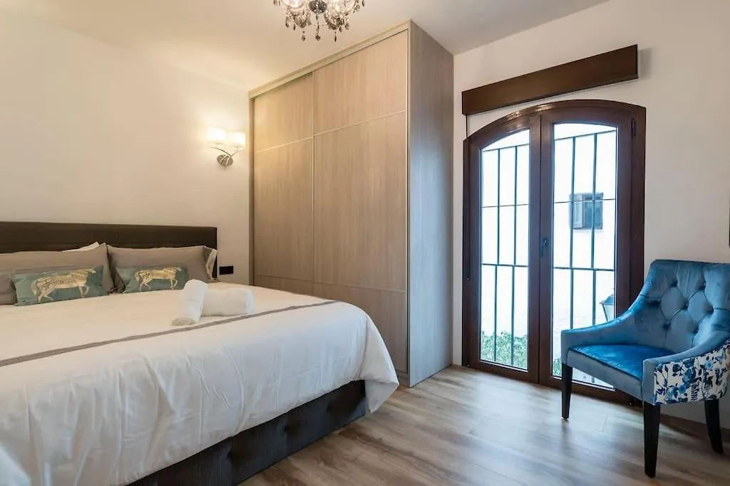 Luxurious Apartment In The Heart Of Puerto Banus Marbella