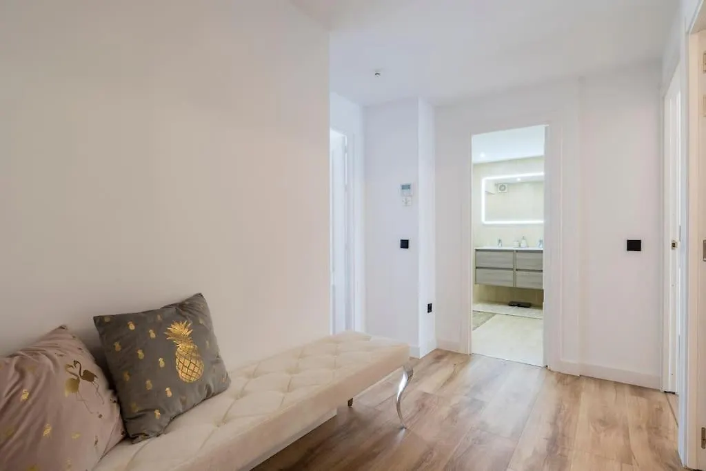 Luxurious Apartment In The Heart Of Puerto Banus Marbella