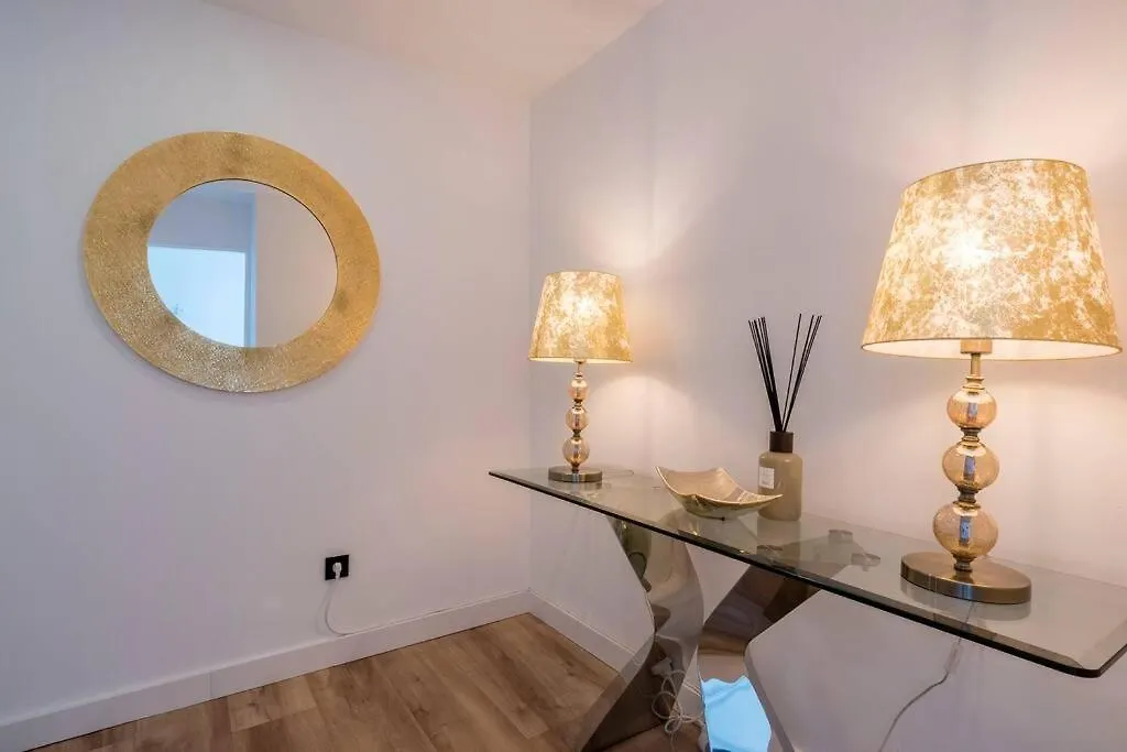 Luxurious Apartment In The Heart Of Puerto Banus Marbella